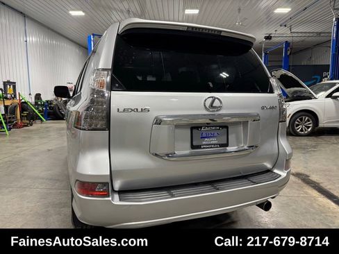 Used 2016 Lexus GX 460 image 16