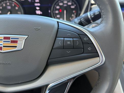 Used 2023 Cadillac XT5 Premium Luxury w/ Technology Package AWD/4WD image 27