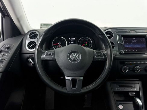 Used 2017 Volkswagen Tiguan Wolfsburg Edition FWD image 4