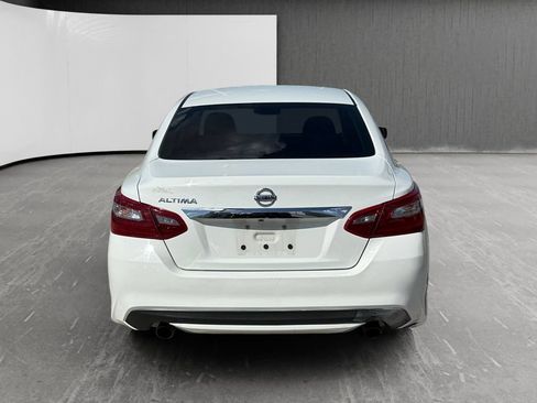 Used 2018 Nissan Altima 2.5 S w/ S Convenience Package FWD image 4