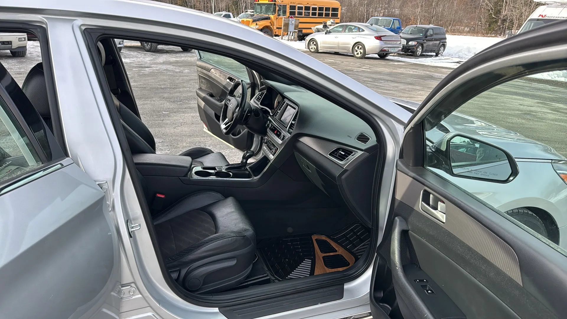Used 2018 Hyundai Sonata Sport FWD image 15