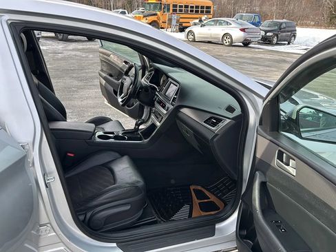 Used 2018 Hyundai Sonata Sport FWD image 15