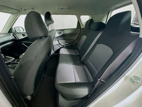 Used 2024 Kia Soul LX w/ Option Group 015 image 26