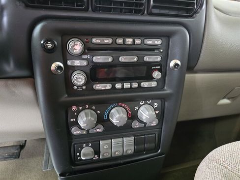 Used 2004 Pontiac Montana Extended w/ Convenience Package #1 image 20