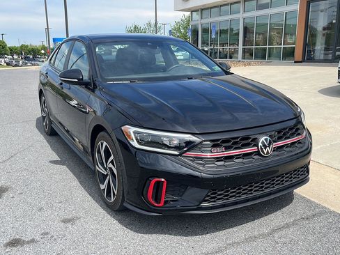 Used 2023 Volkswagen Jetta GLI Autobahn image 13