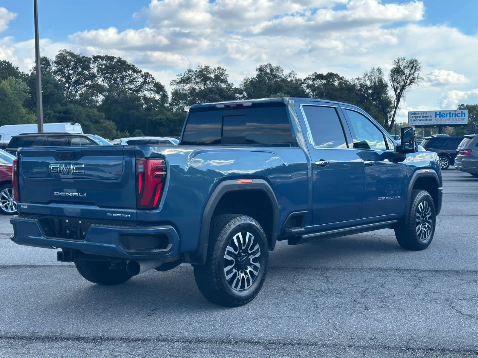 Used 2024 GMC Sierra 2500 Denali Ultimate w/ Max Trailering Package AWD/4WD image 7