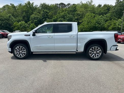 New 2026 GMC Sierra 1500 Denali AWD/4WD image 9