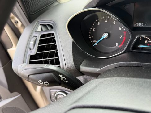 Used 2018 Ford Escape SE AWD/4WD image 11