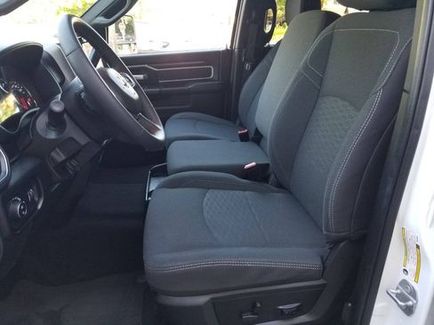 Used 2025 RAM 2500 Big Horn AWD/4WD image 15