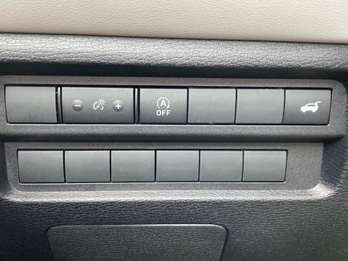 New 2026 Mitsubishi Outlander SE FWD image 31