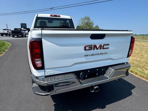 Used 2024 GMC Sierra 3500 Pro w/ Convenience Package RWD image 9