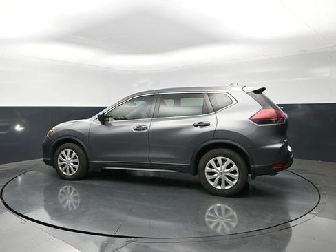 Used 2020 Nissan Rogue S FWD image 2