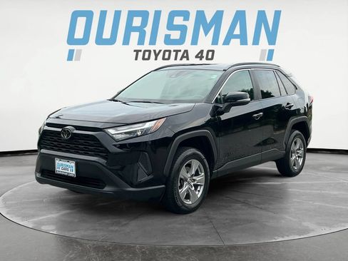 Used 2024 Toyota RAV4 XLE AWD/4WD image 3