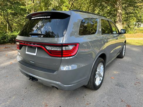 Used 2024 Dodge Durango GT image 3