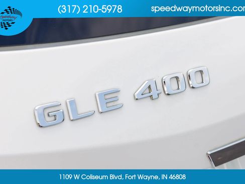 Used 2019 Mercedes-Benz GLE 400 4MATIC image 25