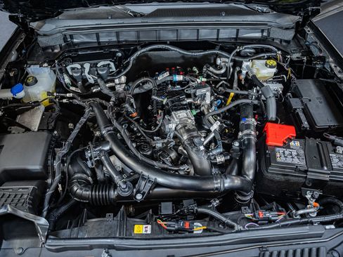 Certified 2025 Ford Bronco Badlands image 23