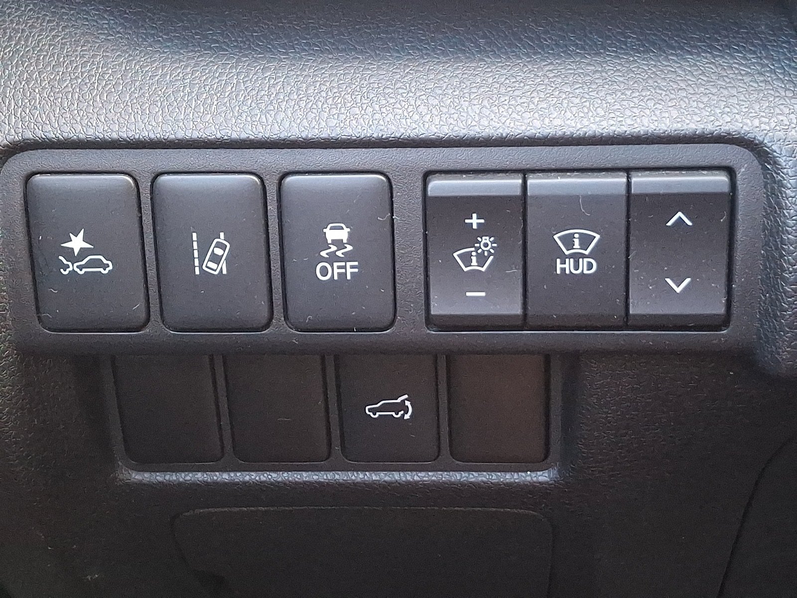 Used 2024 Mitsubishi Eclipse Cross SEL AWD/4WD image 24