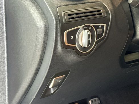 Certified 2022 Mercedes-Benz GLC 300 4MATIC Coupe image 10