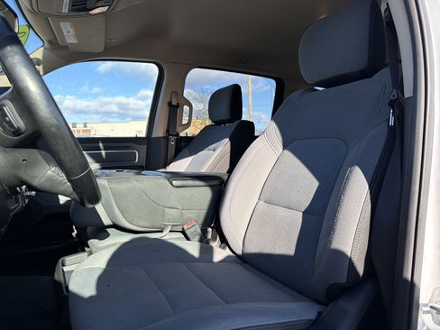 Used 2019 RAM 1500 Big Horn image 25