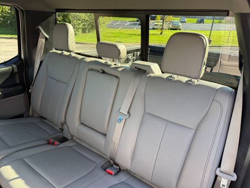 Used 2018 Ford F150 Lariat w/ Equipment Group 502A Luxury image 12