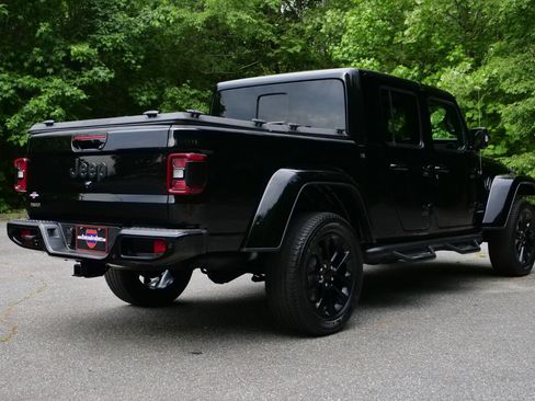 Used 2023 Jeep Gladiator Overland AWD/4WD image 18