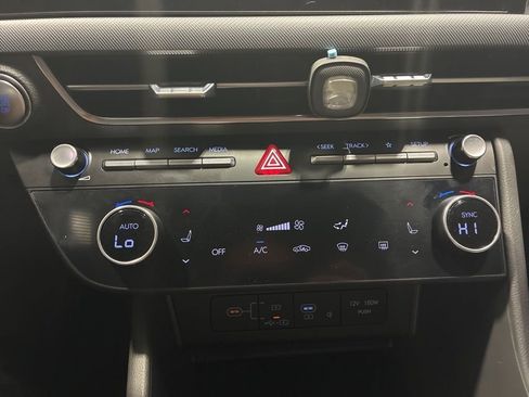 Used 2024 Hyundai Sonata SEL w/ Convenience Package FWD image 32