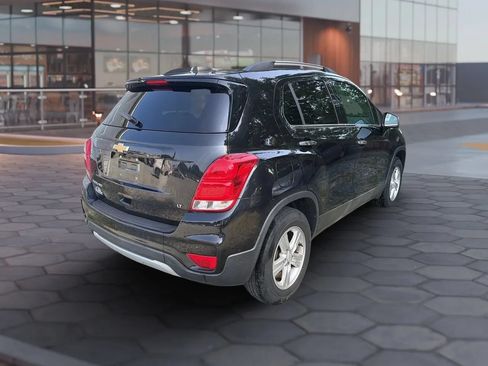 Used 2020 Chevrolet Trax LT AWD/4WD image 11
