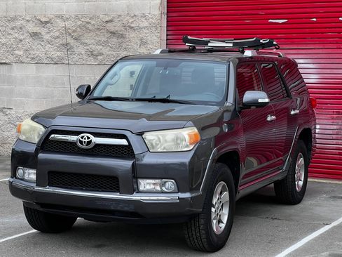 Used 2012 Toyota 4Runner SR5 w/ Convenience Pkg AWD/4WD image 7