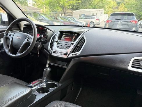 Used 2017 GMC Terrain SLE FWD image 13