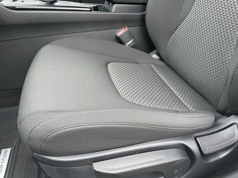 New 2026 Kia Sportage LX image 18