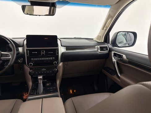 Certified 2023 Lexus GX 460 Premium w/ Accessory Package AWD/4WD image 31