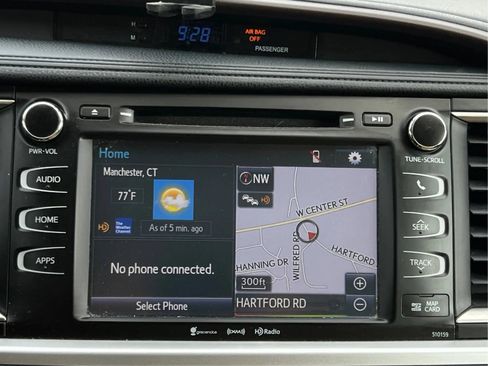 Used 2016 Toyota Highlander XLE AWD/4WD image 20