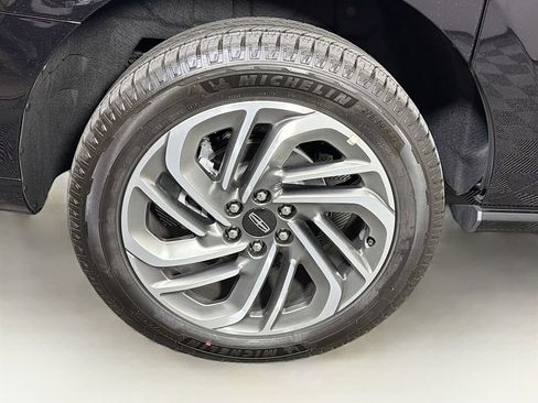 Used 2026 Lincoln Navigator L Reserve AWD/4WD image 37