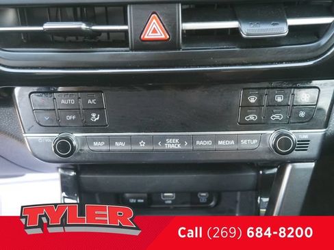 Used 2024 Kia Seltos S AWD/4WD image 28