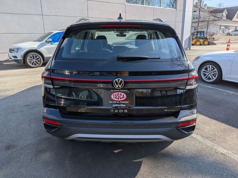 Used 2025 Volkswagen Taos S image 4