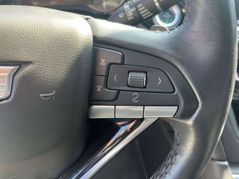 Used 2025 Cadillac XT6 Premium Luxury FWD image 20