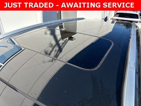 Used 2017 Honda CR-V Touring image 4