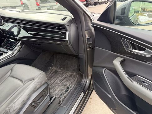 Used 2019 Audi Q8 Prestige w/ Towing Package image 17