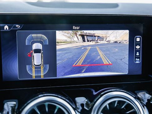 Certified 2025 Mercedes-Benz GLA 250 image 23