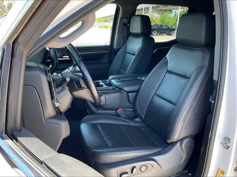 Used 2025 GMC Sierra 1500 SLT RWD image 24