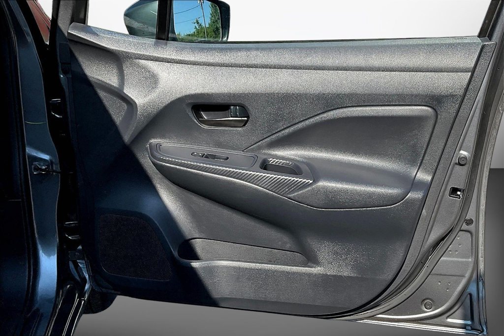 Used 2025 Nissan Versa S FWD image 27