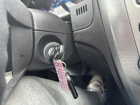 Used 2011 Ford Fusion SE w/ 202A Rapid Spec Order Code image 17