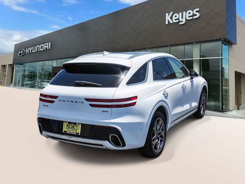 Used 2023 Genesis GV70 2.5T w/ Advanced Package AWD/4WD image 4