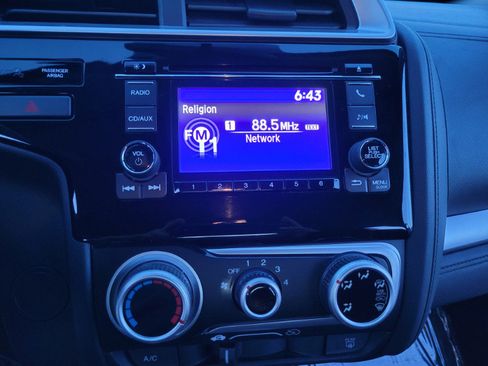 Used 2016 Honda Fit LX image 33