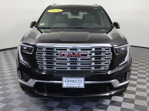 Used 2024 GMC Acadia Denali AWD/4WD image 3