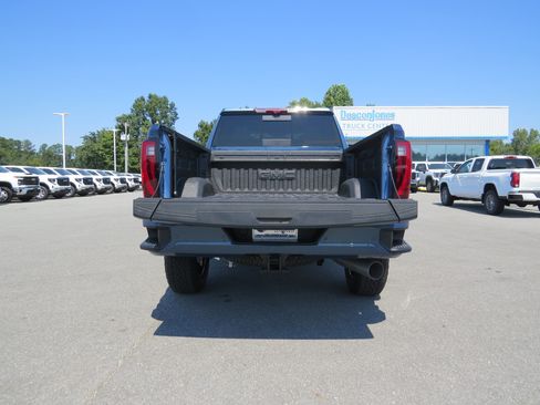 New 2025 GMC Sierra 2500 Denali w/ Denali Reserve Package image 6
