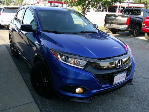 Used 2022 Honda HR-V Sport image 4