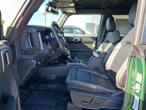 New 2025 Ford Bronco Outer Banks w/ Sasquatch Package image 6