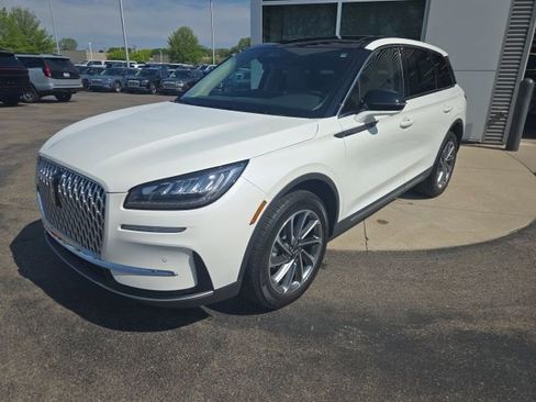 Certified 2023 Lincoln Corsair AWD w/ Equipment Group 101A image 7