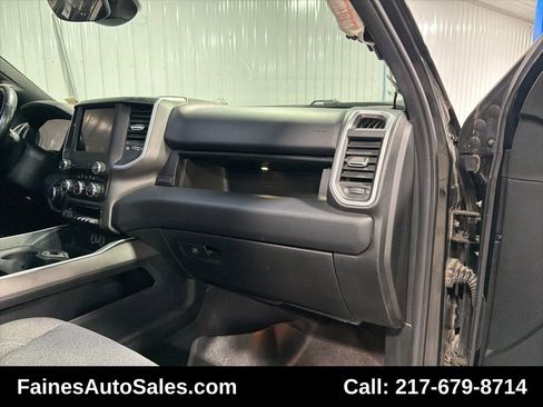 Used 2019 RAM 2500 Big Horn w/ Black Appearance Package image 82